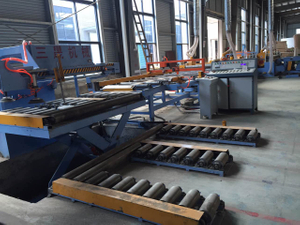 2022 Multi-functional plywood automatic roller sawing